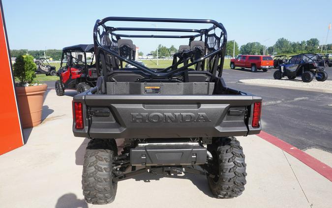 2024 Honda PIONEER 1000-6 DELUXE CREW