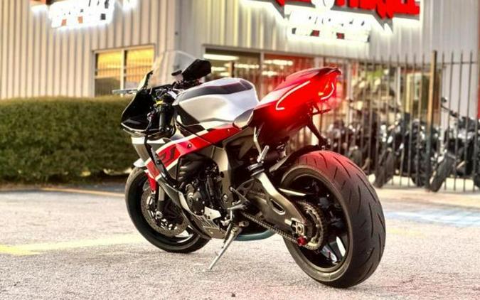 2024 Yamaha YZF-R1