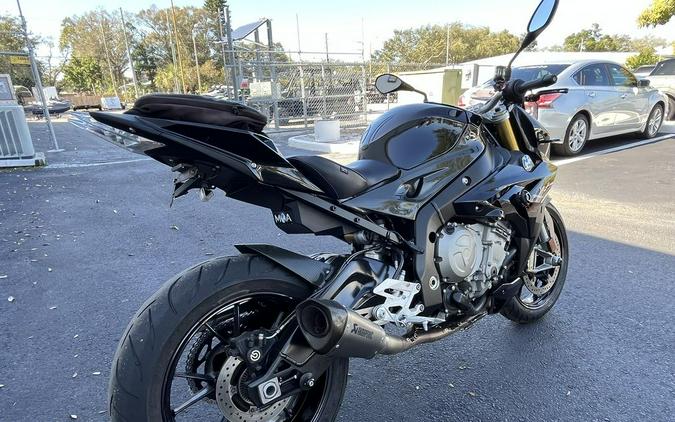 2016 BMW S 1000 R Premium Black Storm Metallic