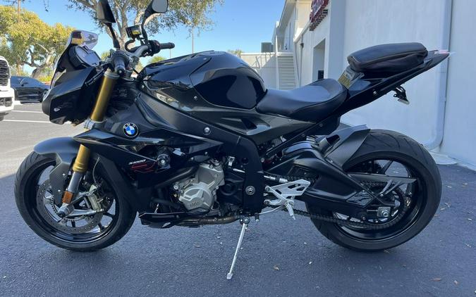 2016 BMW S 1000 R Premium Black Storm Metallic