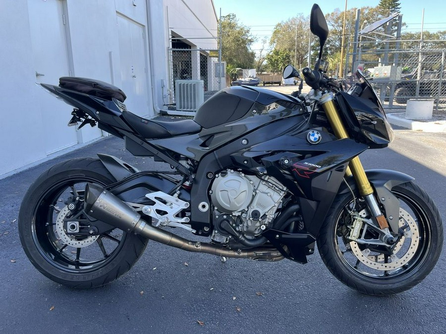 2016 BMW S 1000 R Premium Black Storm Metallic