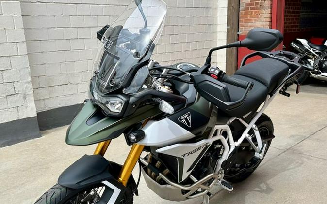 2024 Triumph Tiger 900 Rally Pro Matt Khaki Green / Matt Phantom Black