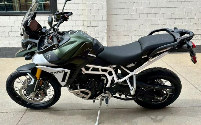 2024 Triumph Tiger 900 Rally Pro Matt Khaki Green / Matt Phantom Black