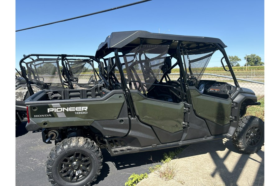 2024 Honda PIONEER 1000-6 DLX CRE Deluxe