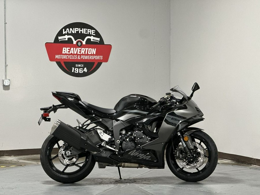 2026 Kawasaki Ninja® ZX™-6R Base