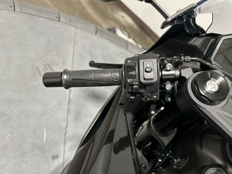 2026 Kawasaki Ninja® ZX™-6R Base