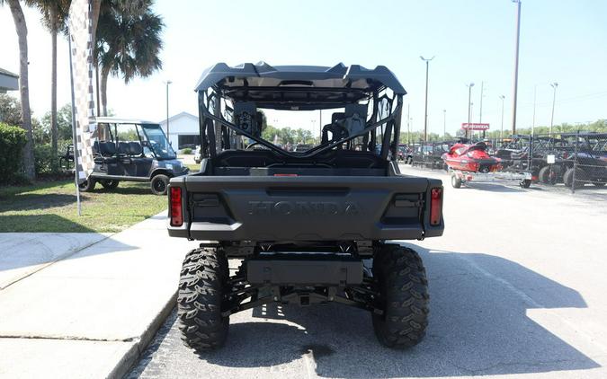 2023 Honda Pioneer 1000-6 Crew Deluxe