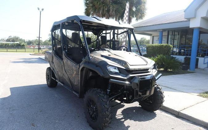 2023 Honda Pioneer 1000-6 Crew Deluxe