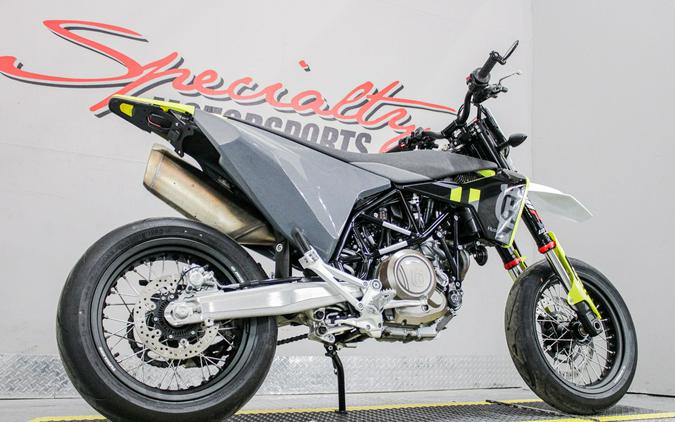 2023 Husqvarna 701 Supermoto