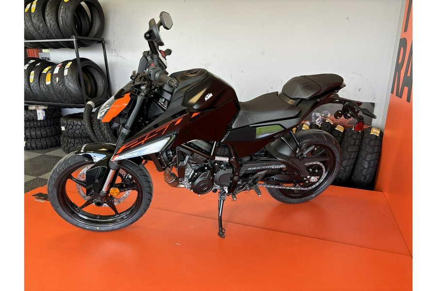 2026 250 DUKE - KTM