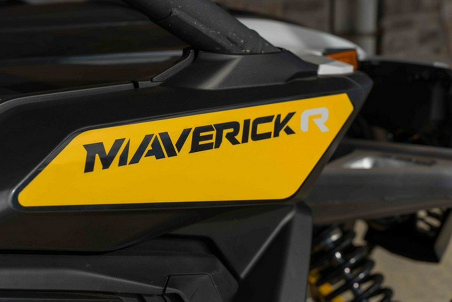2024 Can-Am Maverick R 999T DCT