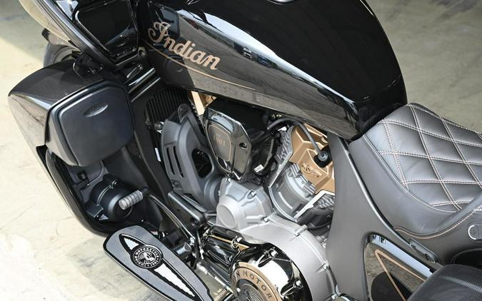 2023 Indian Motorcycle® Pursuit Elite Super Graphite M / Black M w/ SB Accents