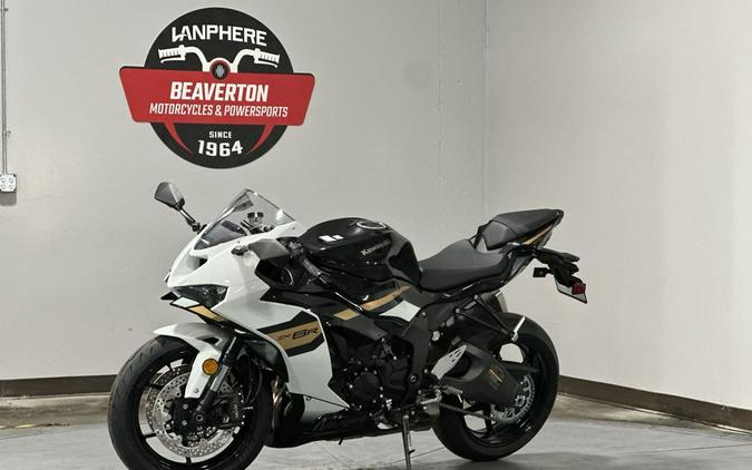 2026 Kawasaki Ninja® ZX™-6R Base