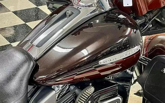 2011 Harley-Davidson® ELECTRA GLIDE U