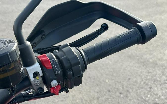 2026 Ducati Hypermotard 698 Mono RVE