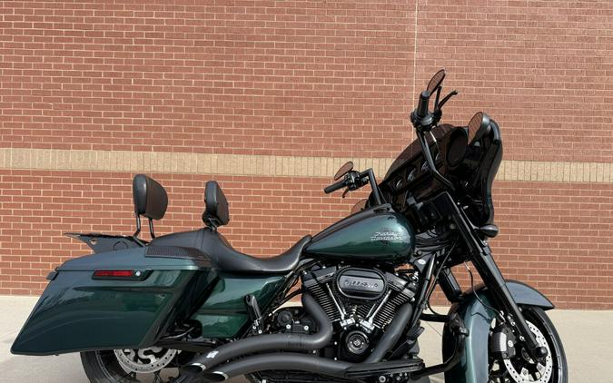 2021 Harley-Davidson® Street Glide® Special Snake Venom - Black Finish