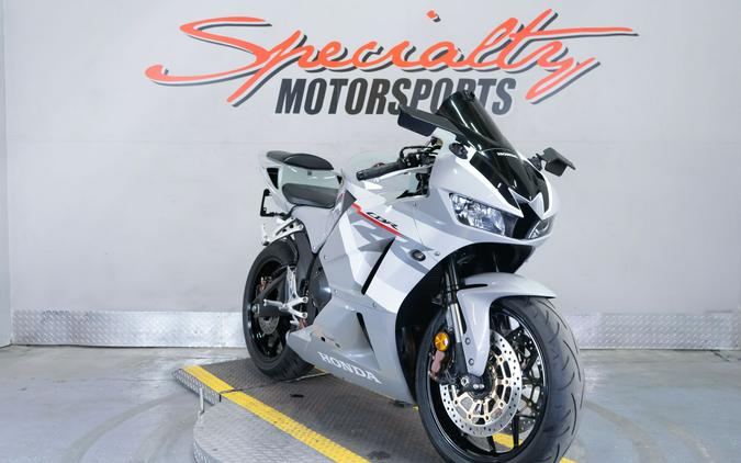 2025 Honda CBR600RR ABS