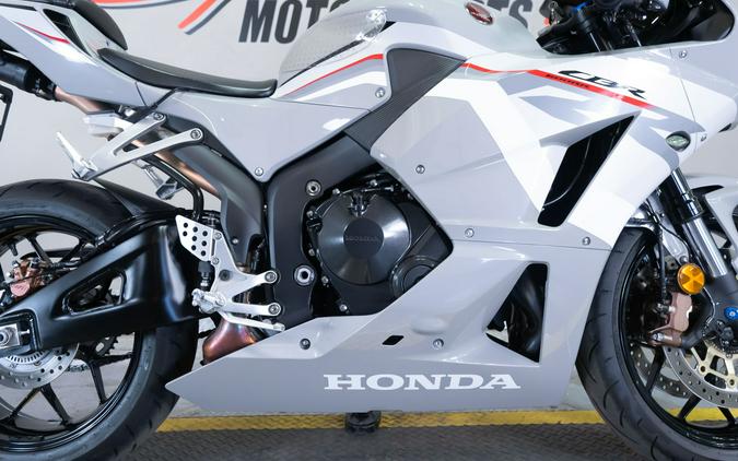 2025 Honda CBR600RR ABS