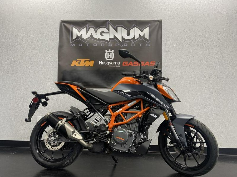 2023 KTM 390 Duke