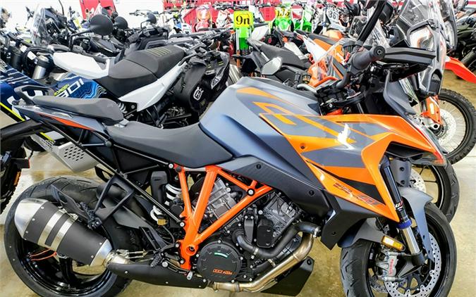 2023 KTM 1290 Super Duke GT