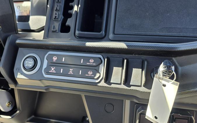 2026 Can-Am Defender MAX XT HD11