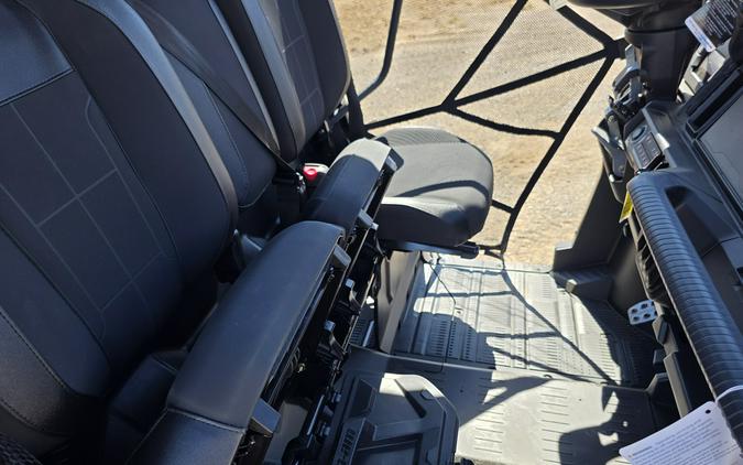2026 Can-Am Defender MAX XT HD11
