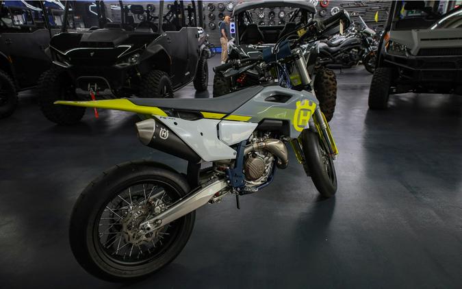 2024 Husqvarna Motorcycles FS450