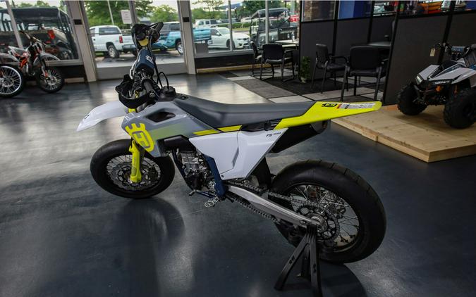 2024 Husqvarna Motorcycles FS450