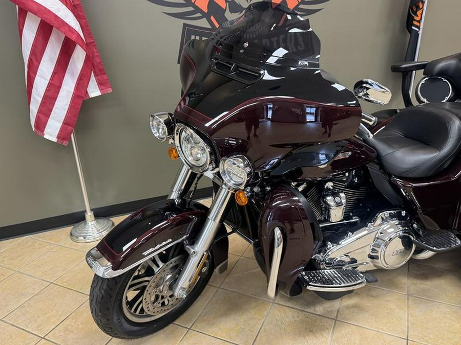 2022 Harley-Davidson® FLHTCUTG - Tri Glide® Ultra