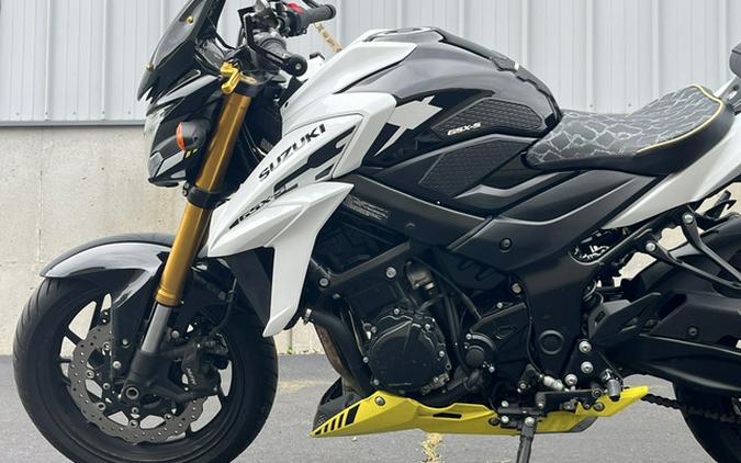 2021 Suzuki GSX-S750ZAM1