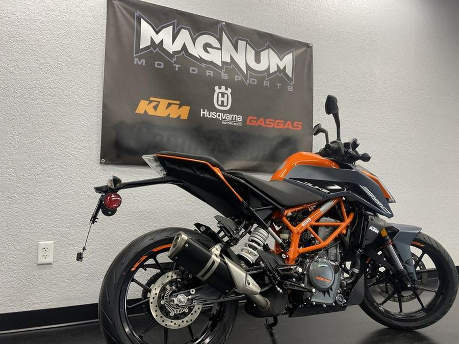 2023 KTM 390 Duke