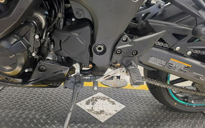 2025 Kawasaki Ninja 1100SX SE ABS