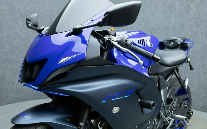 2023 YAMAHA YZFR7 700 W/ABS