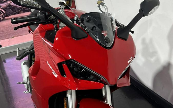 2024 Ducati Supersport 950 Red