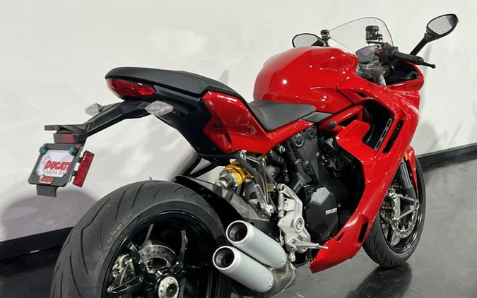 2024 Ducati Supersport 950 Red