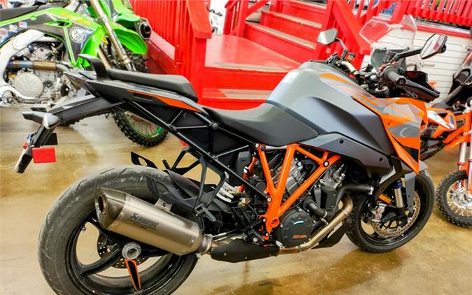 2023 KTM 1290 Super Duke GT