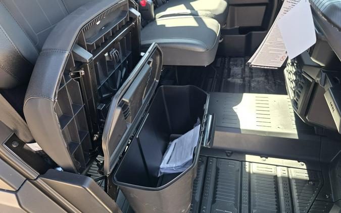 2026 Can-Am Defender MAX XT CAB HD11