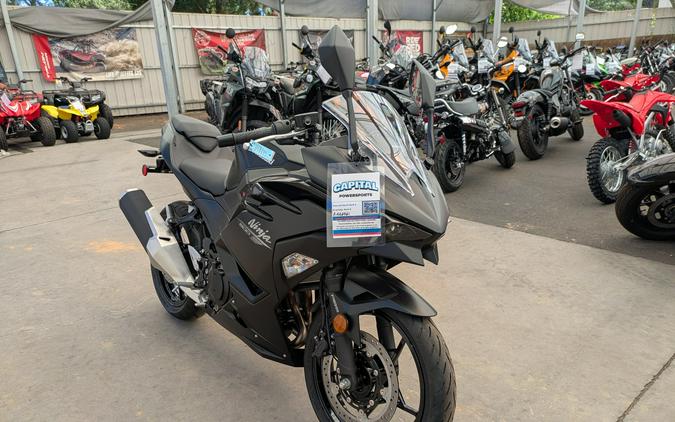 2026 Kawasaki Ninja® 500 ABS