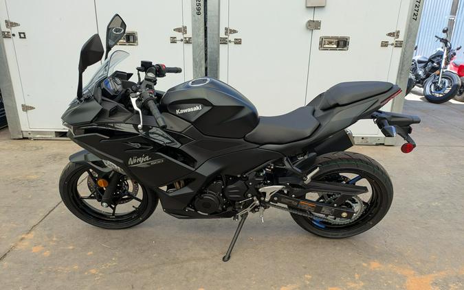 2026 Kawasaki Ninja® 500 ABS