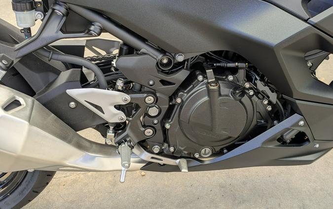 2026 Kawasaki Ninja® 500 ABS