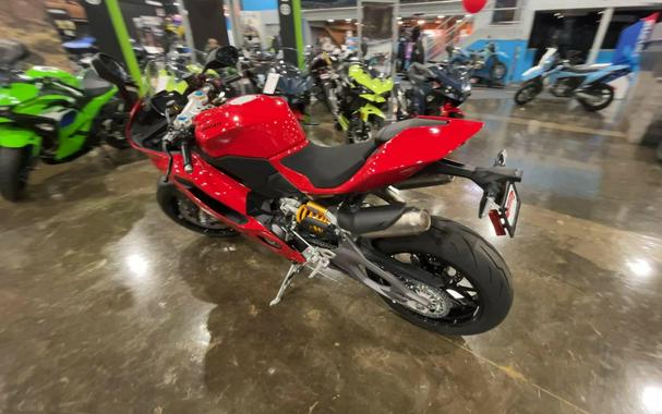 2026 Ducati PANIGALE V2 S