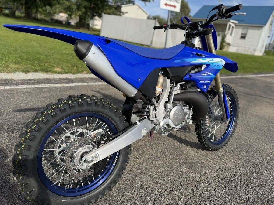 2027 Yamaha YZ250X