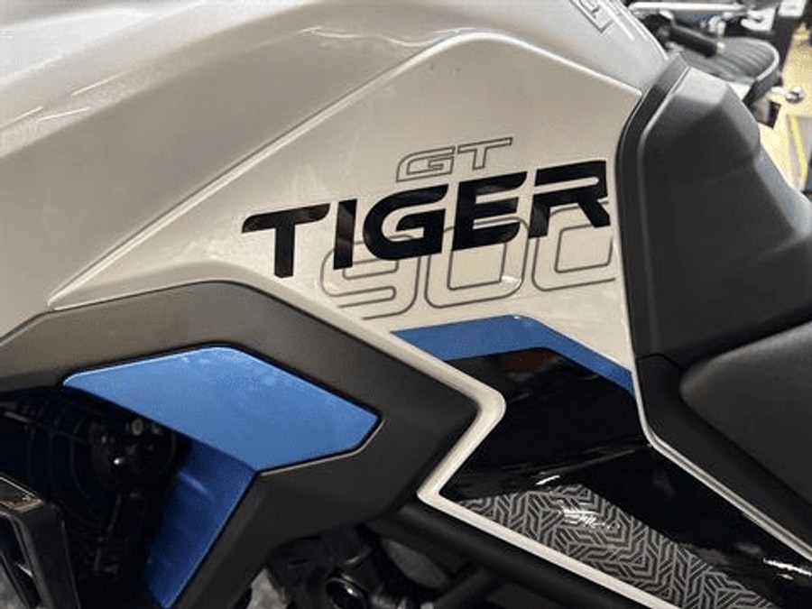 2026 Triumph Tiger 900 Alpine Edition