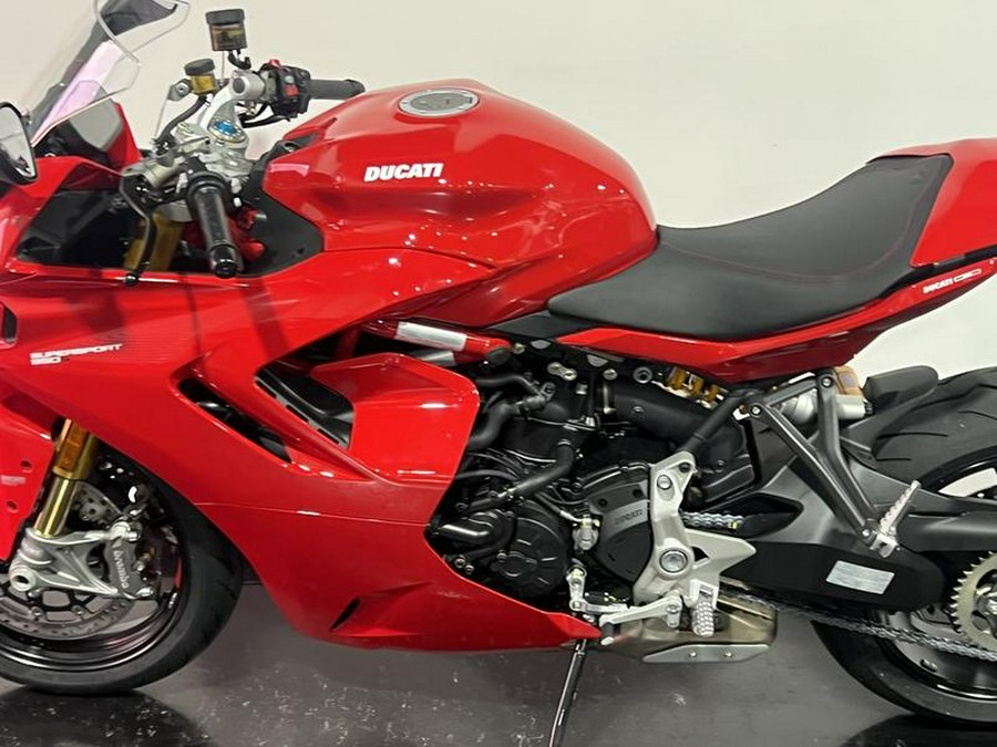 2024 Ducati Supersport 950 S Red