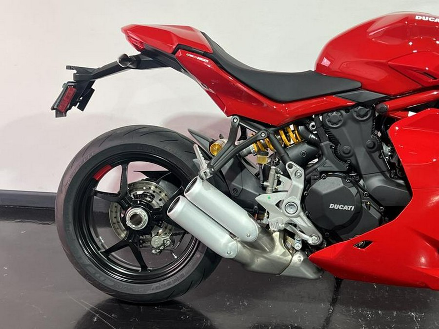 2024 Ducati Supersport 950 S Red