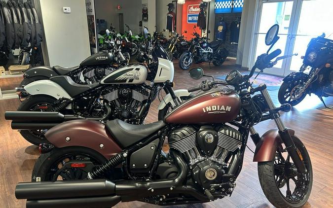 2024 Indian Motorcycle® Chief Maroon Metallic Smoke