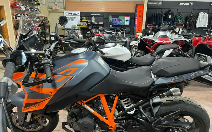 2024 KTM 1290 Super Duke GT