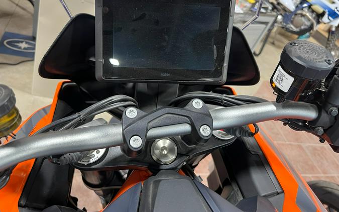 2024 KTM 1290 Super Duke GT
