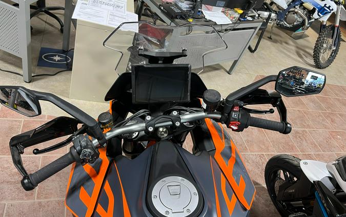 2024 KTM 1290 Super Duke GT