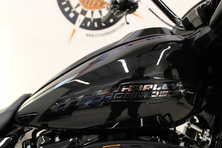 FLTRX 2024 Road Glide®